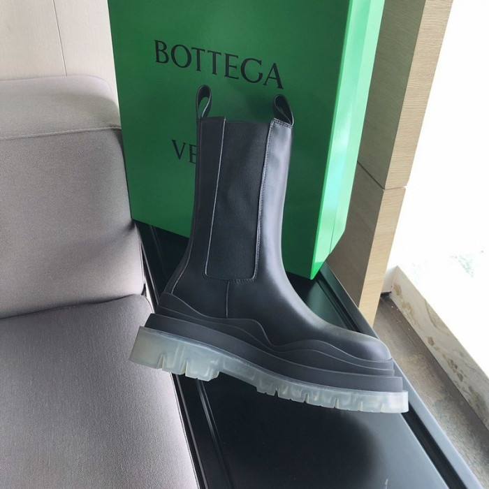 Bo*te*ga ve*ne*ta sneaker