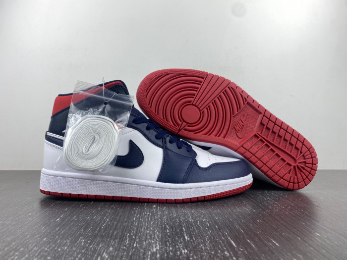 AIR JORDAN 1 MID SE 