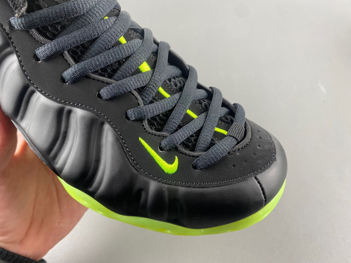 Nike Air Foamposite One “Volt” HF2902-001