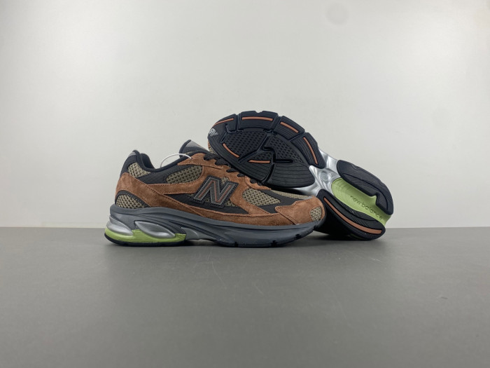 new balance NB M2010BRN