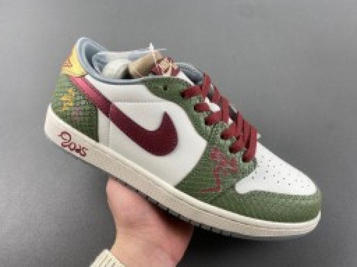 Air Jordan 1 Retro Low OG 