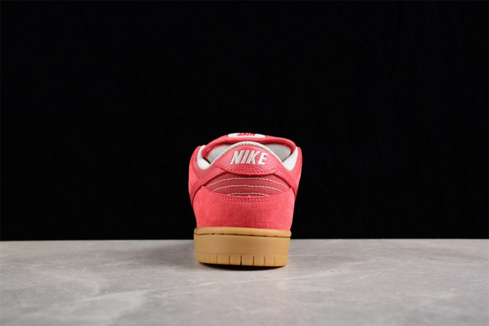 NIKE SB DUNK LOW