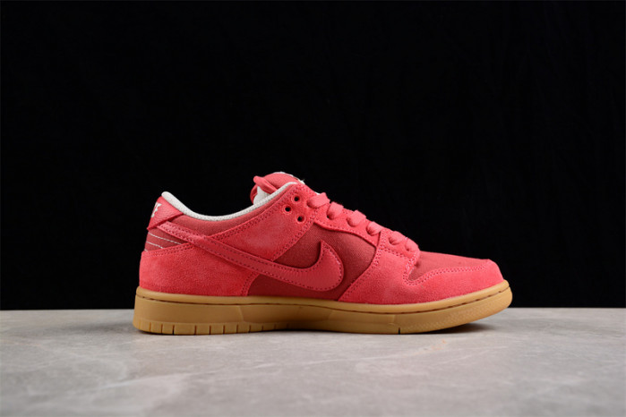 NIKE SB DUNK LOW