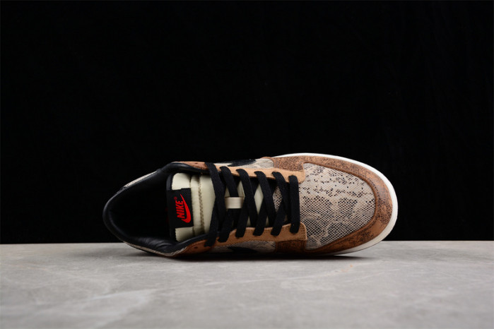 Nike DUNK LOW PREMIUM