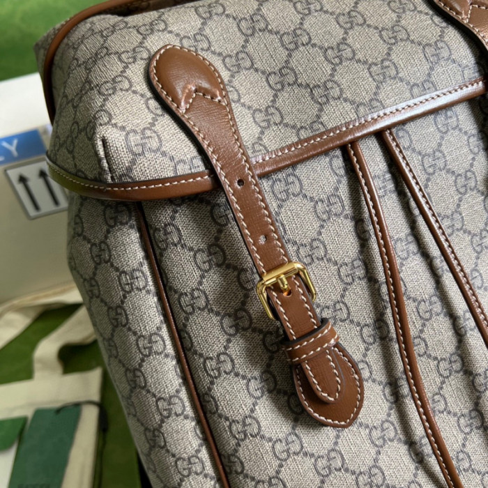 Gucci medium backpack with Interlocking G 696014