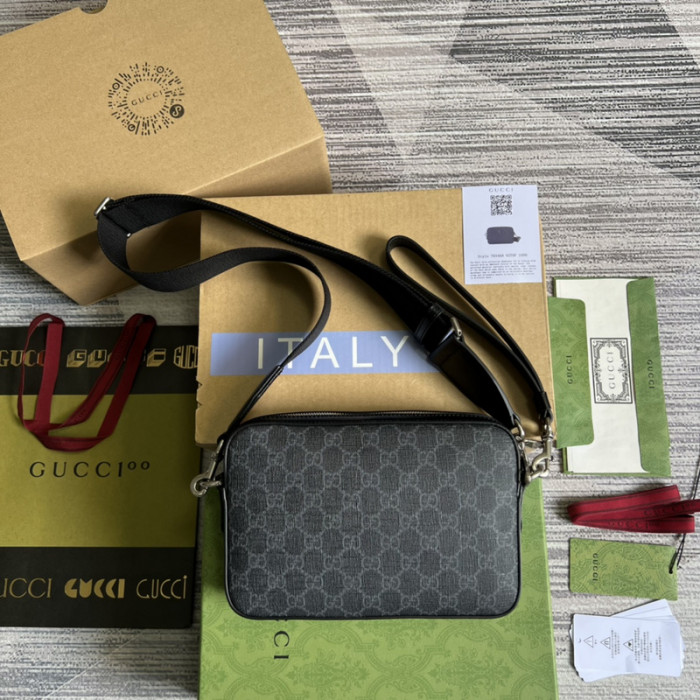 G**UCCI Shoulder bag with Interlocking G 24.5* 16*4.5CM