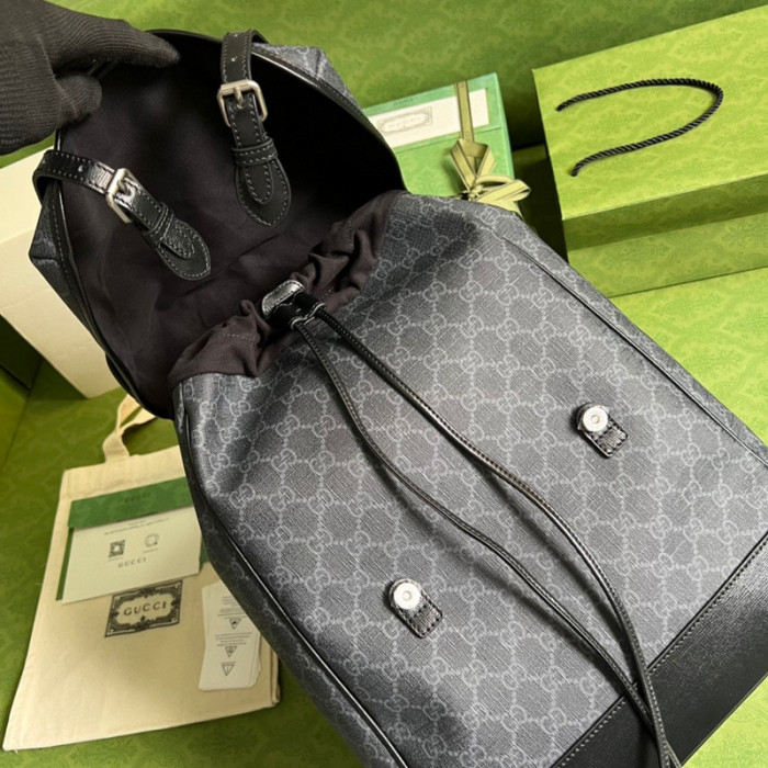 Gucci medium backpack with Interlocking G 696013