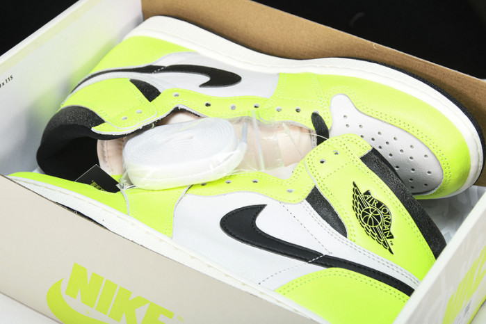 Air Jordan 1 High OG "Volt" AJ1 555088-702