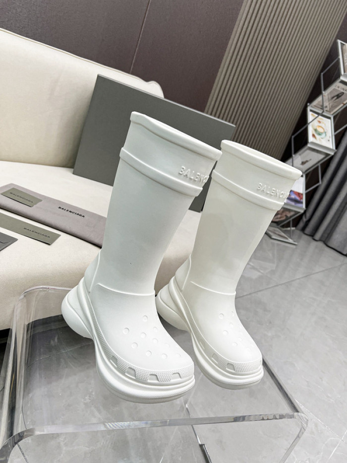 Ba*len*cia*ga x crocs chunky rubber boots