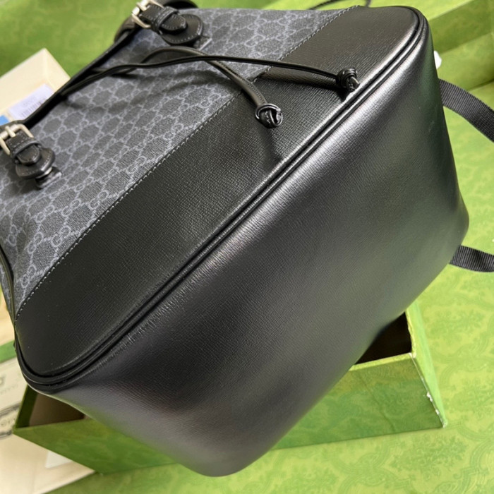 Gucci medium backpack with Interlocking G 696013