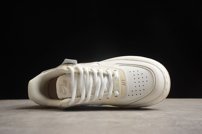 NIKE Wmns Air Force 1 Shadow