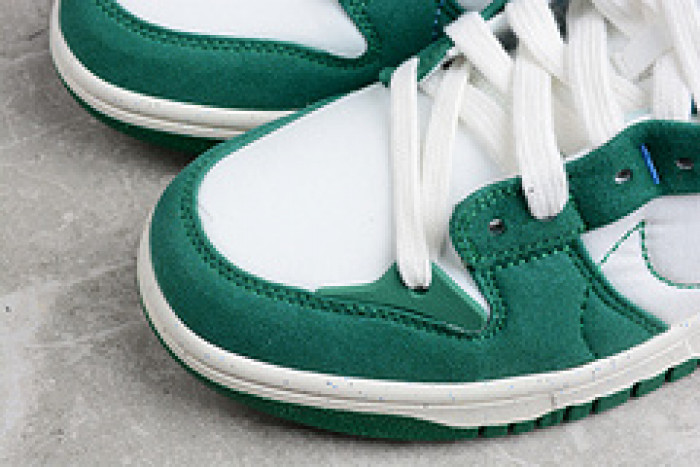 NIKE WMNS DUNK LOW DISRUPT 2