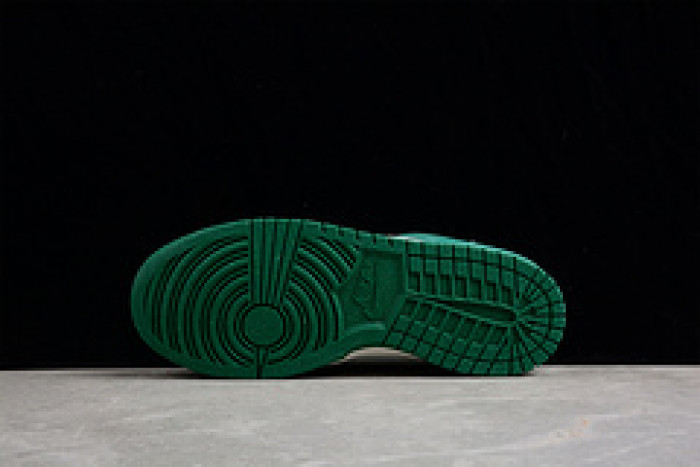 NIKE WMNS DUNK LOW DISRUPT 2