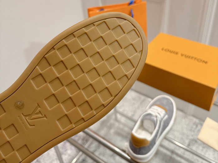 LVT SNEAKERS LVT26-010