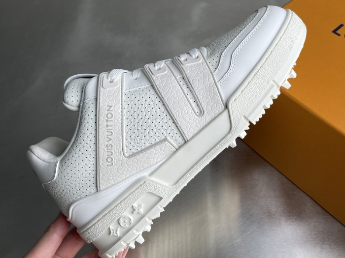 Louis Vuitton LV trainer LVT-229