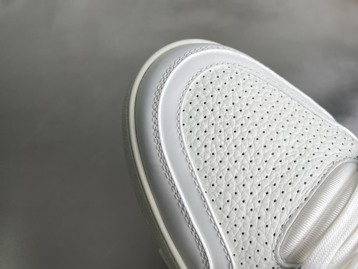 Louis Vuitton LV trainer LVT-229