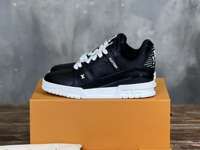 Louis Vuitton LV trainer LVT-217