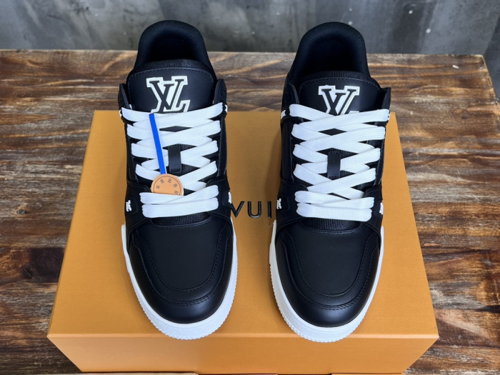Louis Vuitton LV trainer LVT-217