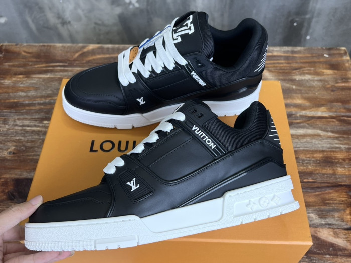 Louis Vuitton LV trainer LVT-217