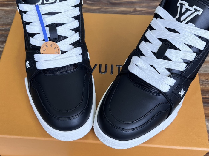Louis Vuitton LV trainer LVT-217