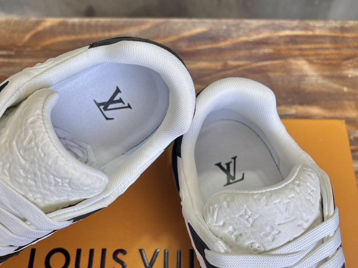 Louis Vuitton LV trainer LVT-216