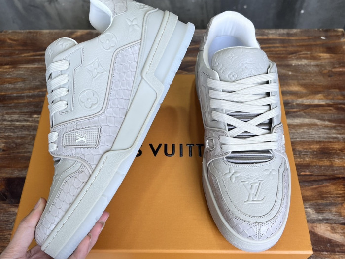 Louis Vuitton LV trainer LVT-215