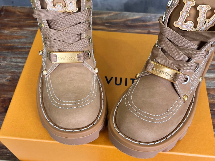 LVT BOOTS